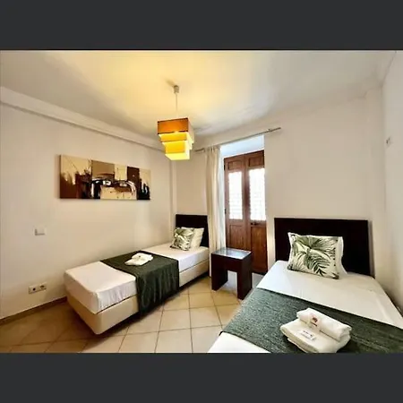 Casa Gomes Guerreiro Villa *